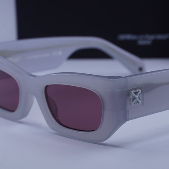 Off-White OERI147 BELLEVILLE 0928 Cat Eye Sunglasses – Grey/Burgundy main image 5